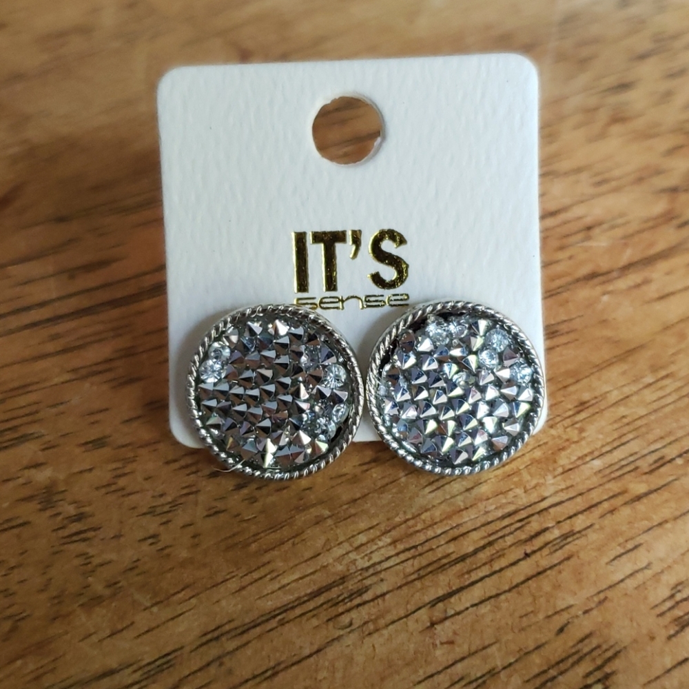 Sliver  crystal earrings